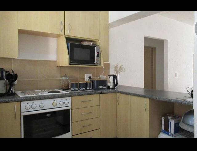 2 BEDROOM APARTMENT FOR SALE IN SUNNINGHILL
